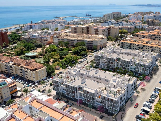 Penthouse avec 2 Chambres  à Estepona