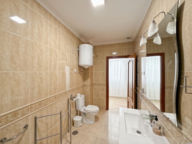 4 Schlafzimmer Apartment in Centro Histórico