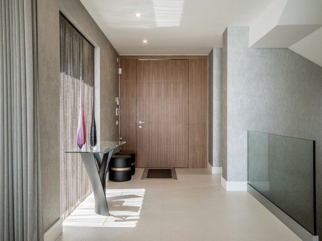 5 Bedrooms Villa in The Golden Mile