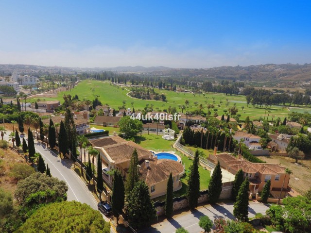 8 Makuuhuoneen Huvila Mijas Golf