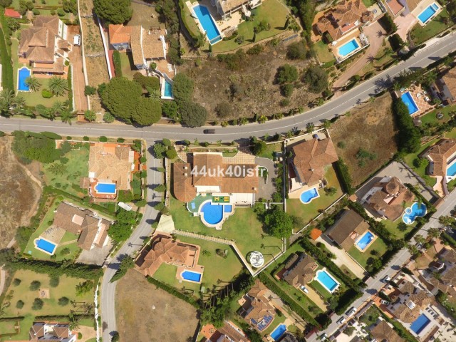 8 Makuuhuoneen Huvila Mijas Golf