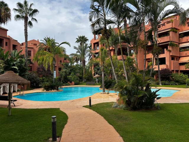 Apartment, Los Monteros, R4904122