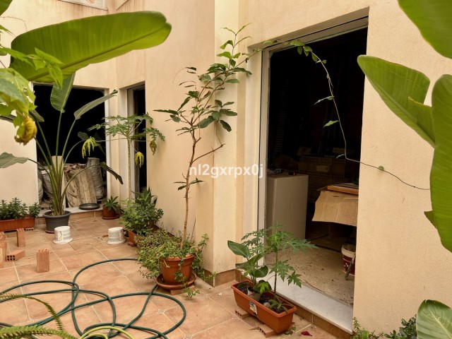 Commercial avec 15 Chambres  à Las Lagunas