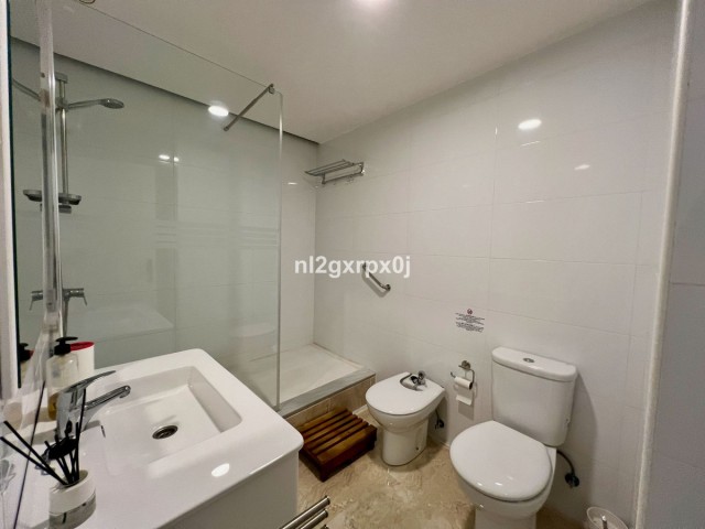 Commercial avec 15 Chambres  à Las Lagunas