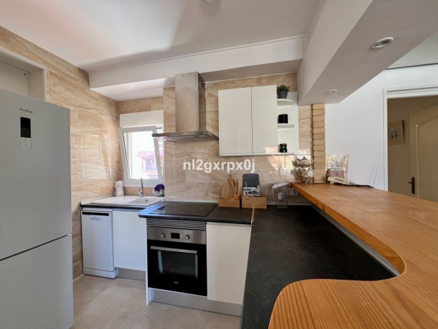 Commercial avec 15 Chambres  à Las Lagunas