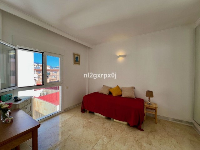 Commercial avec 15 Chambres  à Las Lagunas