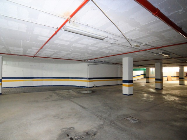 Kommersiell i San Pedro de Alcántara