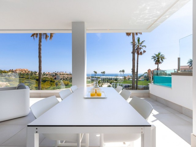 Apartamento con 2 Dormitorios  en Mijas