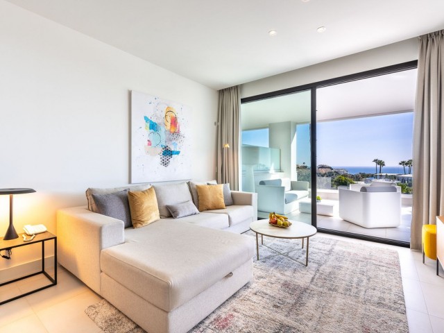 Apartamento con 2 Dormitorios  en Mijas