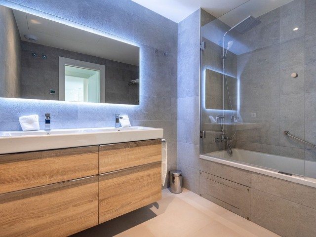 2 Makuuhuoneen Huoneisto Mijas