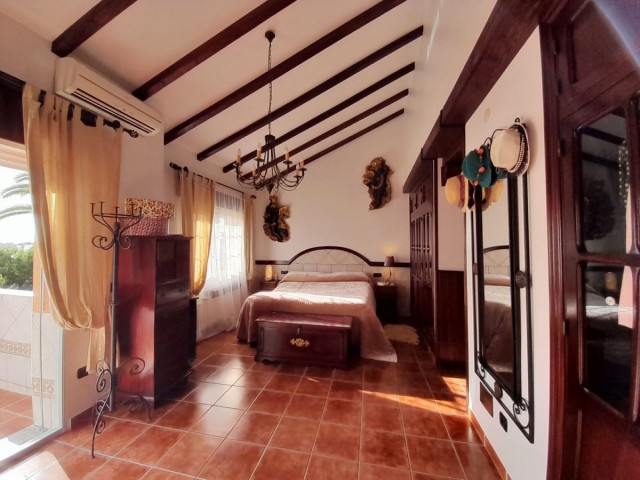 Maison mitoyenne avec 3 Chambres  à Las Lagunas