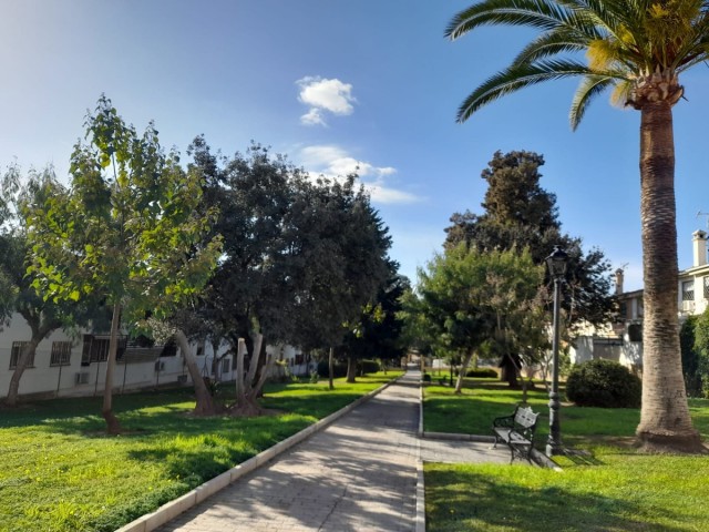 Maison mitoyenne avec 3 Chambres  à Las Lagunas
