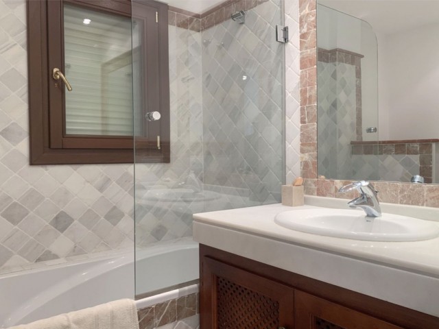 2 Bedrooms Apartment in The Golden Mile