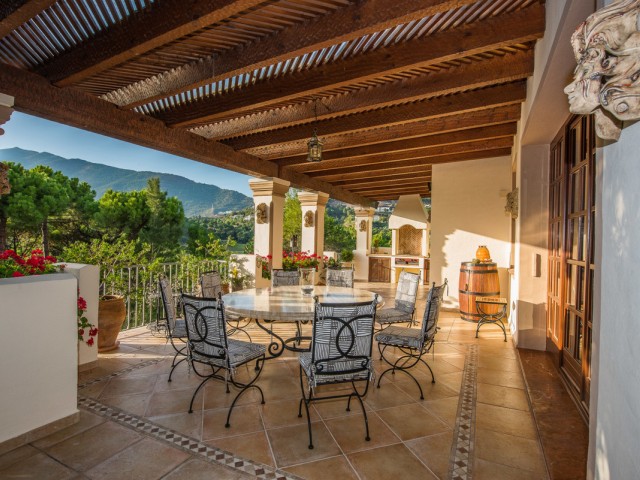 Villa con 8 Dormitorios  en La Zagaleta
