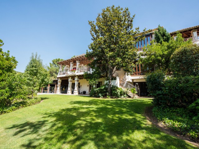 Villa con 8 Dormitorios  en La Zagaleta