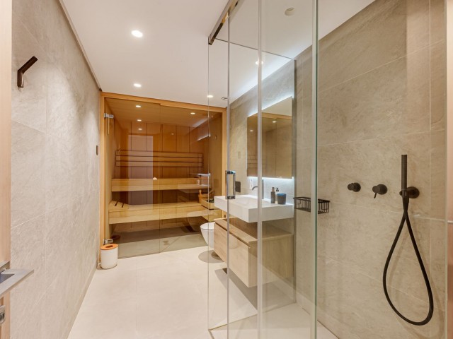 4 Bedrooms Villa in Nueva Andalucía