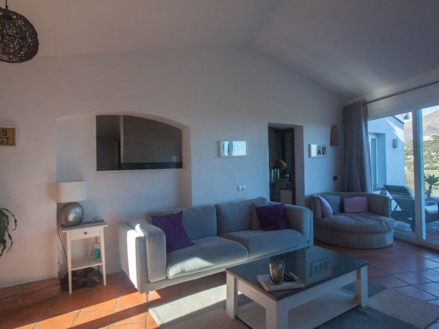 4 Bedrooms Villa in Casares