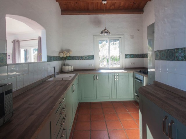 4 Bedrooms Villa in Casares