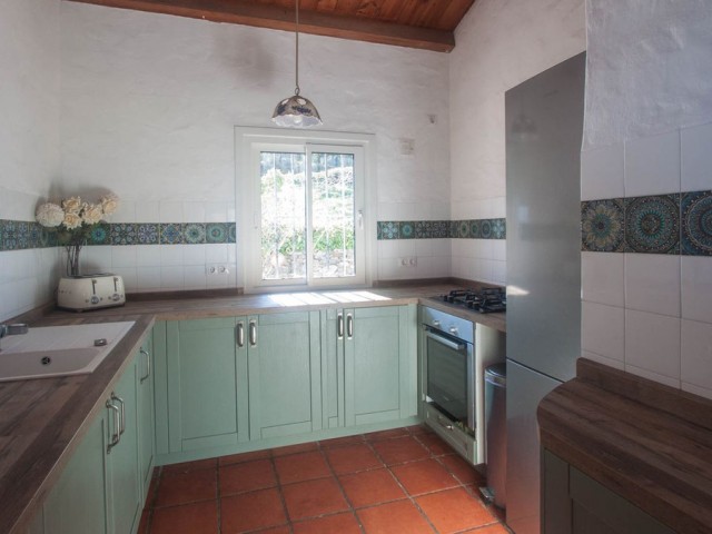 4 Bedrooms Villa in Casares