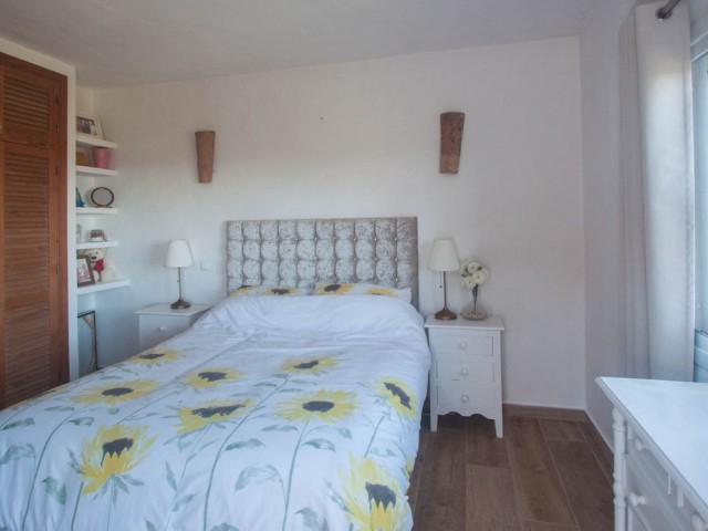 4 Bedrooms Villa in Casares