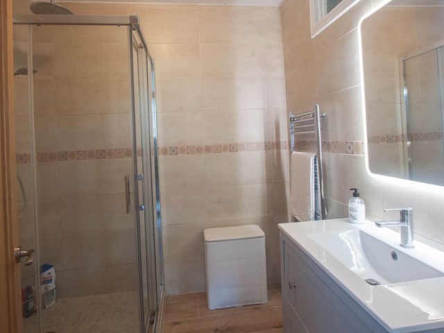 4 Bedrooms Villa in Casares