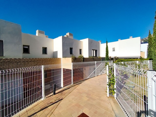 4 Slaapkamer Rijtjeshuis in Mijas