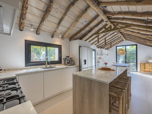 4 Bedrooms Villa in Guadalmina Alta