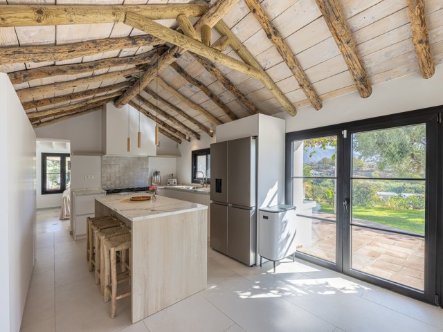 4 Bedrooms Villa in Guadalmina Alta