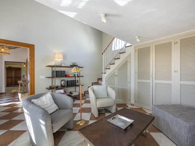4 Bedrooms Villa in Guadalmina Alta