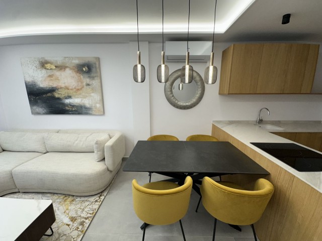 Apartment, The Golden Mile, R4877320