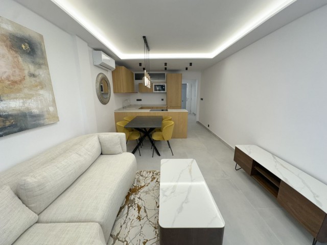 Apartment, The Golden Mile, R4877320
