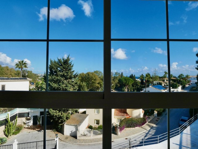 Villa avec 6 Chambres  à La Cala de Mijas
