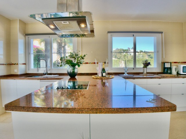 6 Bedrooms Villa in La Cala de Mijas