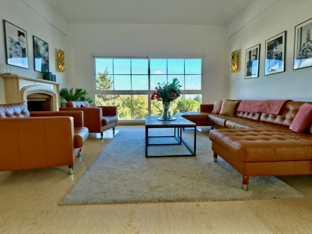 6 Bedrooms Villa in La Cala de Mijas