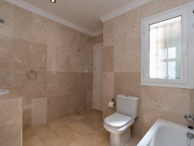 Appartement avec 2 Chambres  à Elviria