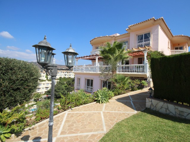Adosado, Artola, R2771282