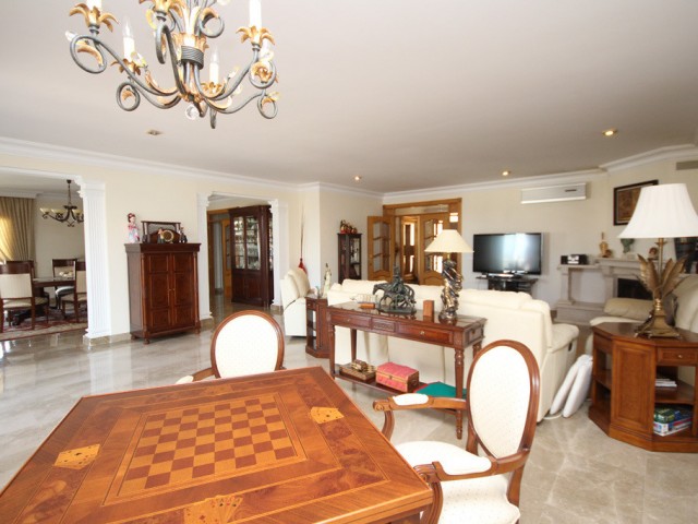 Adosado, Artola, R2771282