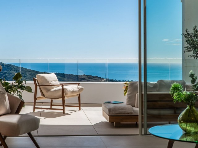 3 Bedrooms Apartment in Ojén