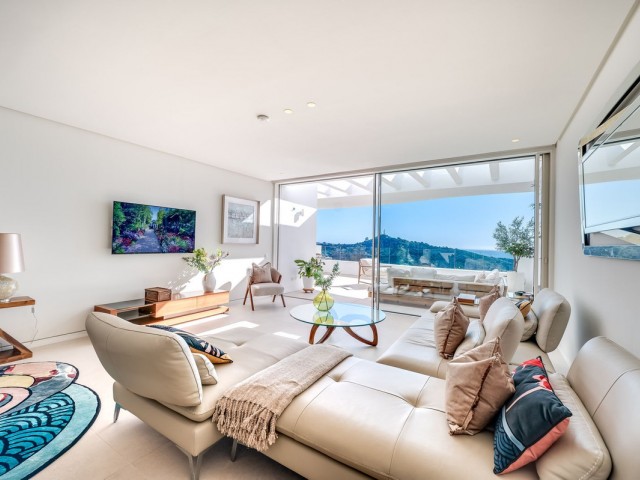 3 Bedrooms Apartment in Ojén