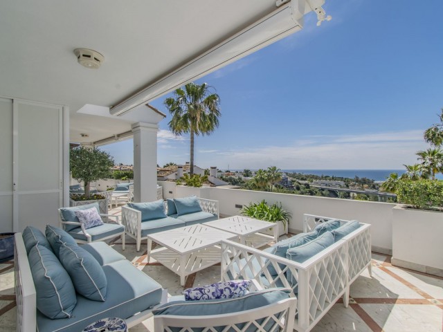 4 Bedrooms Apartment in Sierra Blanca