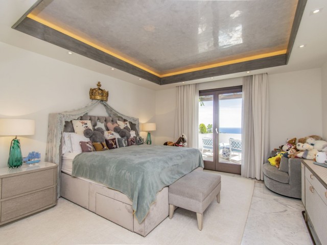 4 Bedrooms Apartment in Sierra Blanca