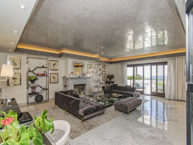 4 Bedrooms Apartment in Sierra Blanca