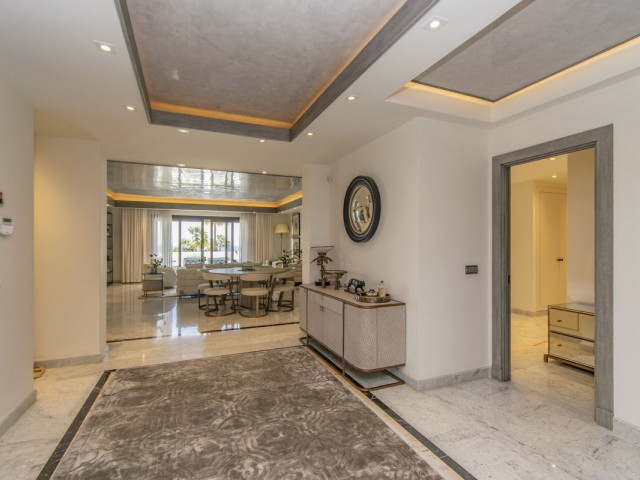 4 Bedrooms Apartment in Sierra Blanca