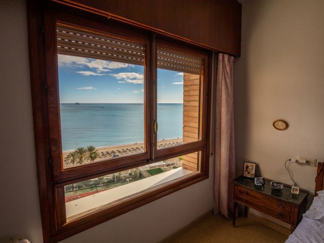 Apartamento con 4 Dormitorios  en Málaga Centro