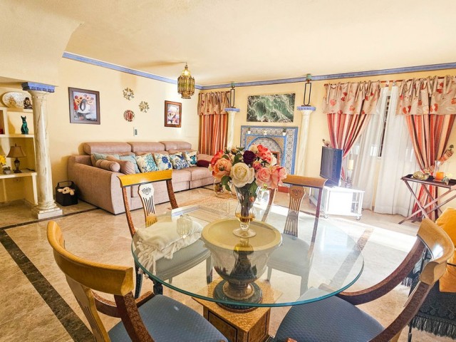 Maison mitoyenne avec 4 Chambres  à Casares Playa