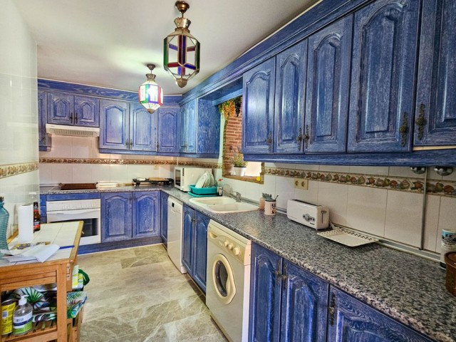 Maison mitoyenne avec 4 Chambres  à Casares Playa