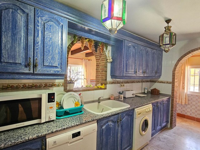 Maison mitoyenne avec 4 Chambres  à Casares Playa