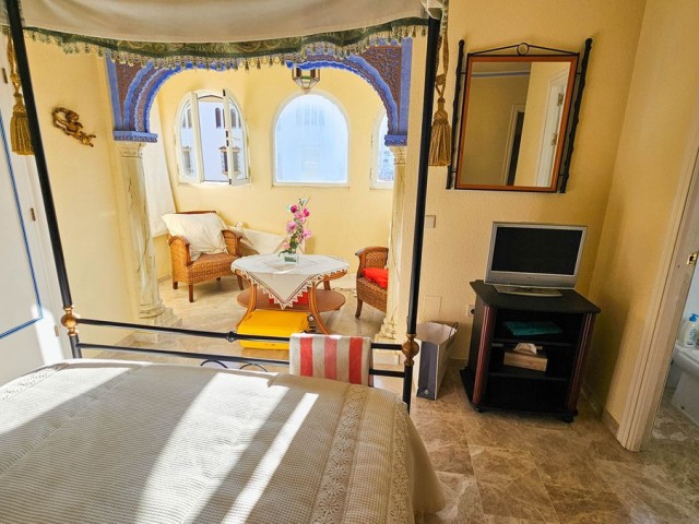 Maison mitoyenne avec 4 Chambres  à Casares Playa