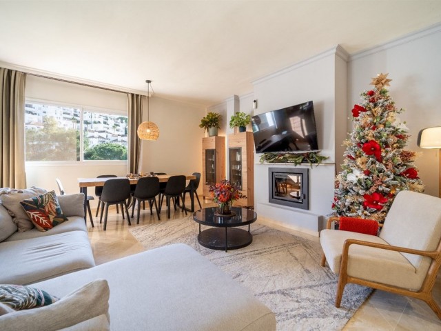 Apartamento con 3 Dormitorios  en La Quinta