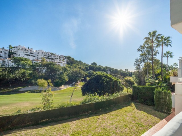Apartamento con 3 Dormitorios  en La Quinta